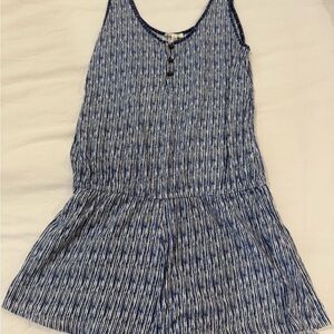 Soft Joie Navy and White Textured Top